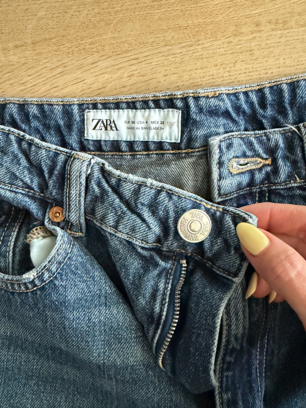 zara women’s dark wash barrel denim jeans - Picture 4 of 4